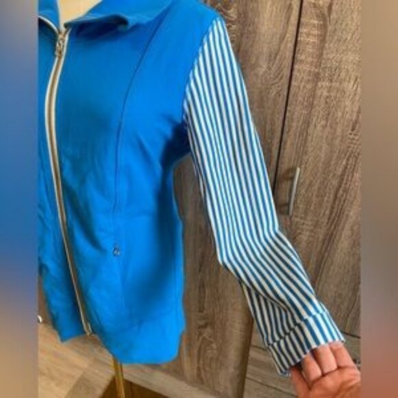 LULULEMON Blue & White Zip up Jacket with 3/4 length striped sleeves. Sz8 - Picture 2 of 5